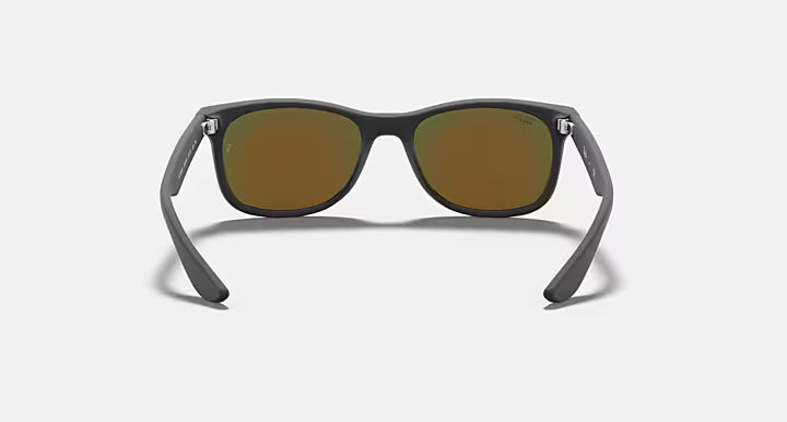 NEW WAYFARER KIDS